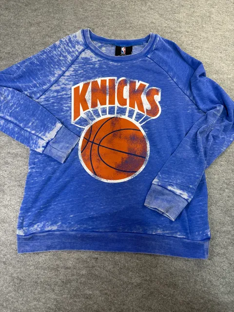 NBA New York Knicks Sweatshirt Size M Mineral Wash Blue Crewneck