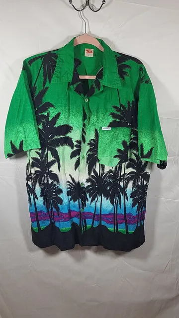 Vintage Dorsett Tee's Bahamas Green Palm Tree All Over Print Hawaiian Beachware Shirt Size XL