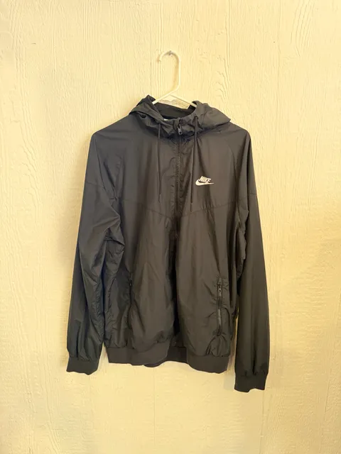 Nike Windrunner Hooded Jacket Size L Black