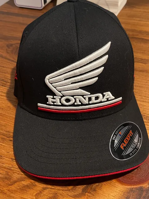 Fox Racing Honda Hat Size L/XL Black Red Flexfit Cap