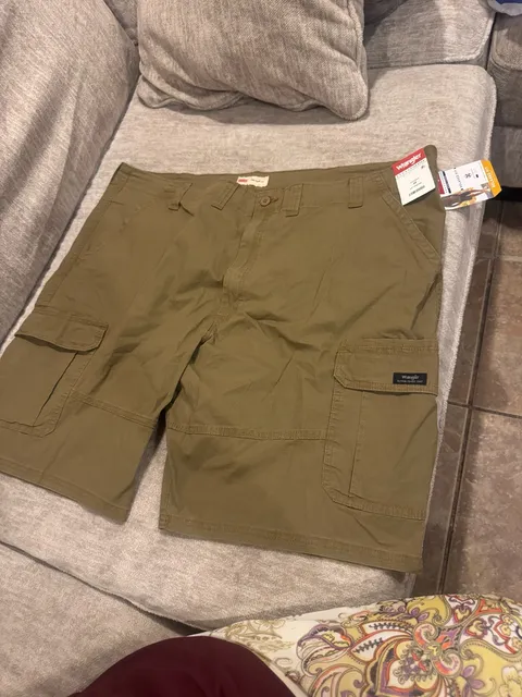 Wrangler Cargo Shorts Size 48 Relaxed Fit Olive Green