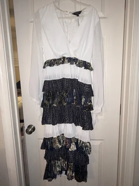 Chrissy Teigen X Revolve Tiered Midi Dress Size S White Floral Velvet