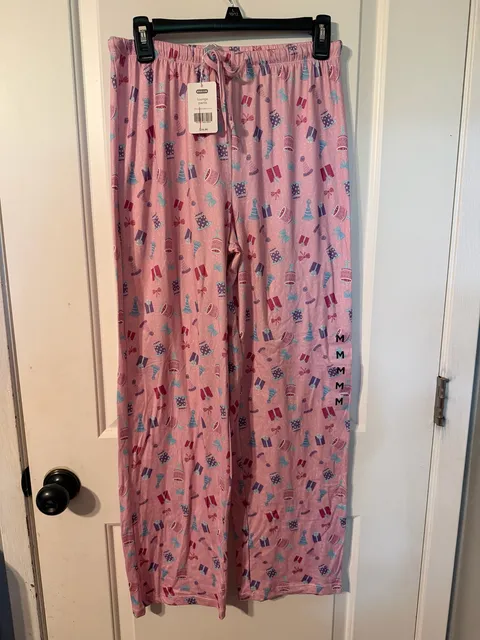 Mia & Tess Lounge Pants Size Medium Pink Birthday Print