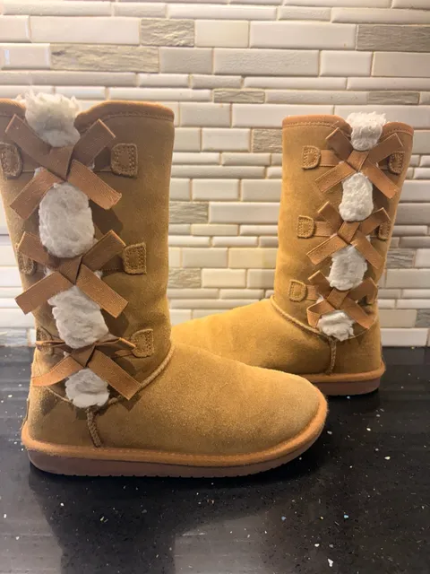 Koolaburra by UGG Victoria Tall Boots Chestnut Suede Bows Shearling