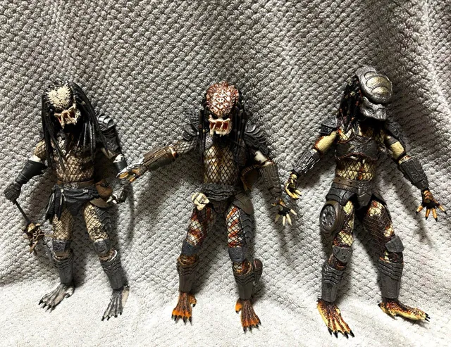 Predator Franchise Lot of 3 Action Figures - Science Fiction & Horror