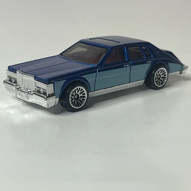 Hot Wheels '82 Cadillac Seville Blue Diecast Toy Car