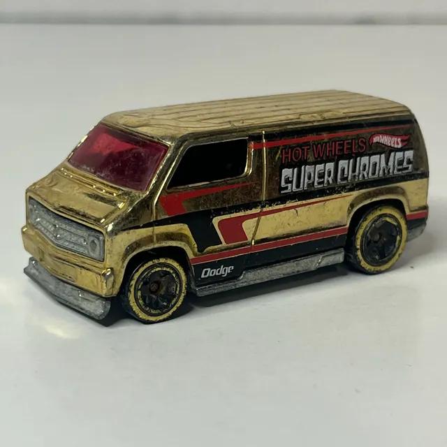 Hot Wheels Custom 77 Dodge Van Super Chromes Gold Diecast Car
