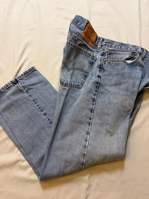 Levis 505 Jeans Size 34x29 Light Wash Distressed