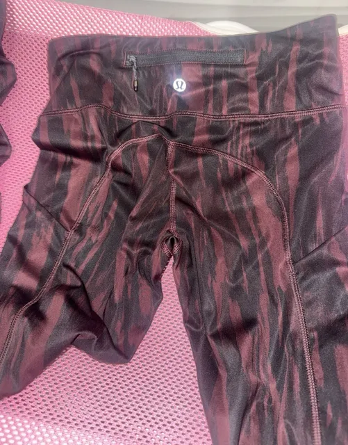 Lululemon Leggings Black Burgundy Printed Ruched Ankle Pockets