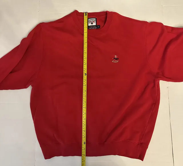 90’s Façonnable Sweatshirt Size M Red Embroidered Crest Cotton Blend