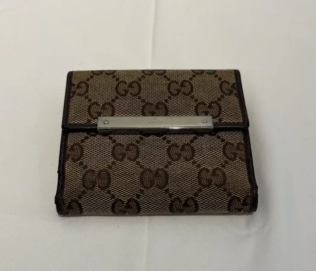 Authentic Gucci GG Canvas WOC Wallet Brown Leather
