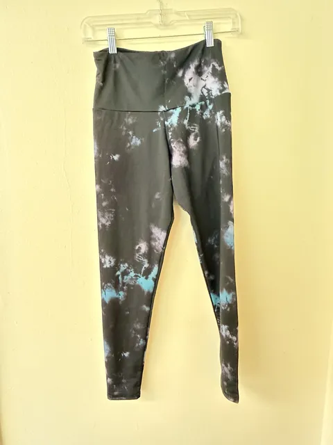 Onzie Leggings Size S/M Tie Dye Athletic Pants