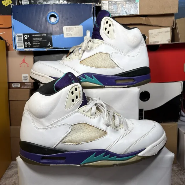 Size 11.5 - Jordan 5 Retro Grape 2013