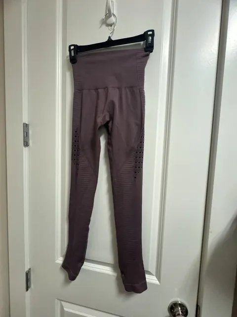 Women’s Gymshark Energy Seamless Leggings Purple Ribbed High Waisted