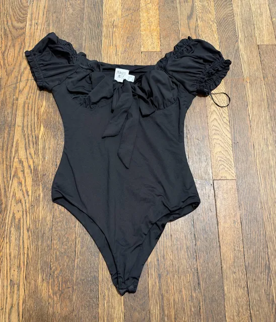 Princess Polly Black Chataway Bodysuit Size US 4 Off Shoulder Ruffle Puff