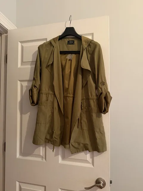 Milk & Honey Outerwear Utility Jacket Size M Olive Green Hooded