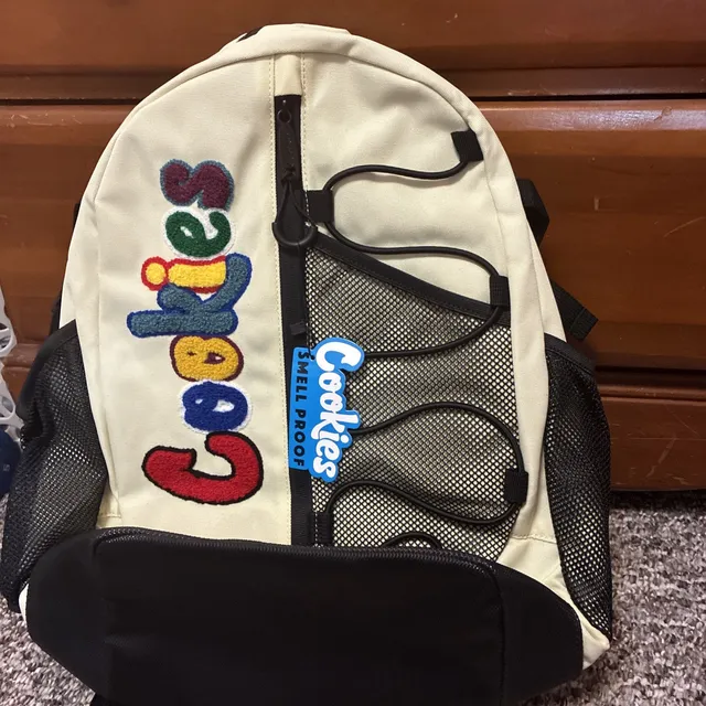Cookies Bungee cream Ivory Proof Backpack NWT Adjustable Straps smell proof