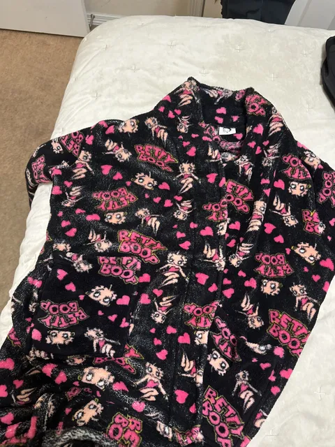 Vintage Betty Boop Black & Pink Fleece Plush Robe