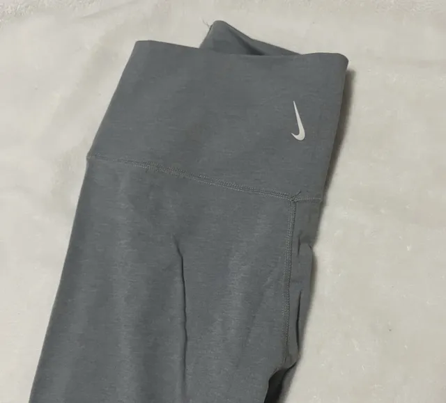 Nike Dri-FIT Leggings Size L Gray