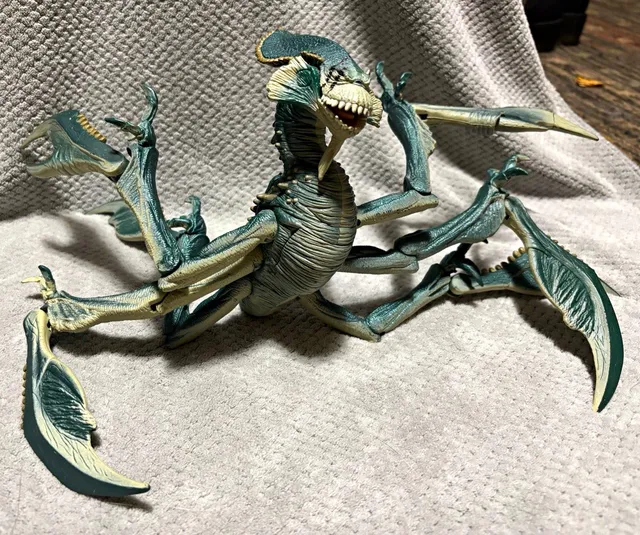 Star Wars 2002 Attack of the clones Acklay Arena Battle Beast
