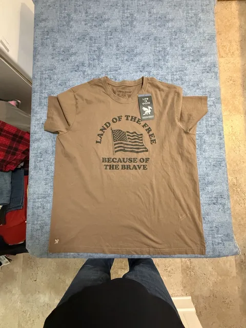 Life is Good Crusher T-Shirt Size XXL Brown Land of the Free