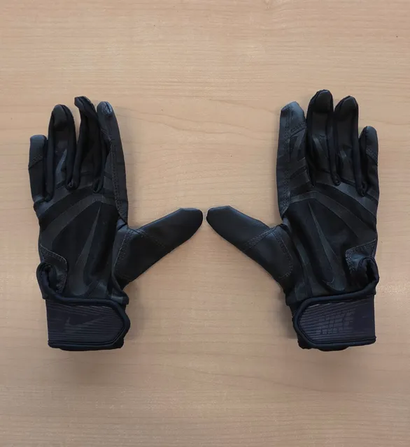 Nike Batting Gloves Size Youth Small Black Football Baseball