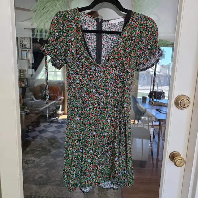 Olivaceous Floral Mini Dress Size S Black V-Neck Puff Sleeve