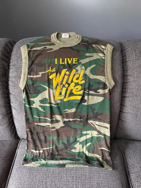Vintage Universal City Studios I Live The Wild Life Camo Sleeveless Shirt 1984