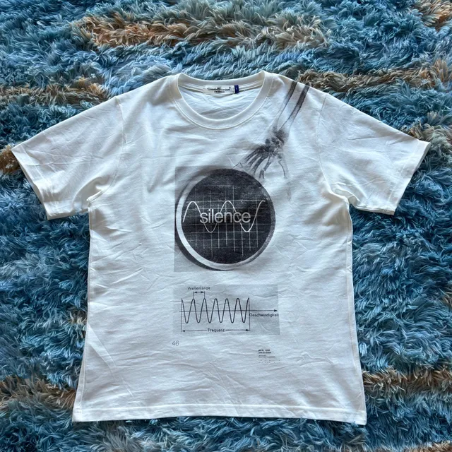 Undercover Silence Graphic T-Shirt Size 1 White Less But Better