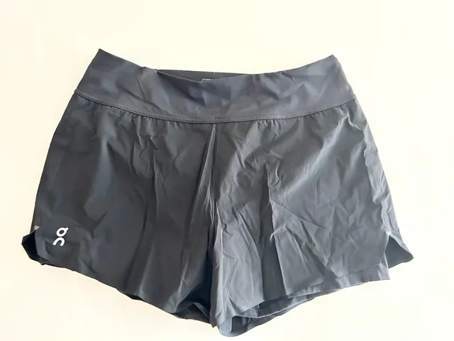 On Running Women's Running Shorts Black Inseam 3" Size Large