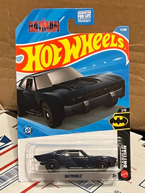 Hot Wheels Batmobile The Batman 1/5 4/250 Diecast Car New Navy Blue