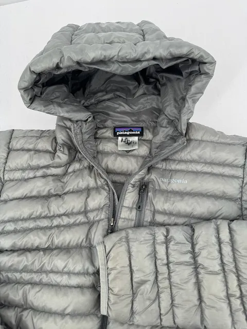 Patagonia Down Sweater Hoody Size XS Gray Puffer Jacket Men’s 