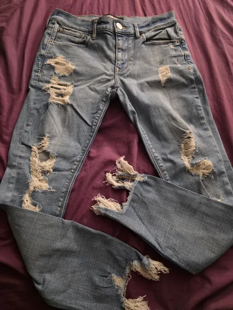 Express Distressed Jeans Light Wash
