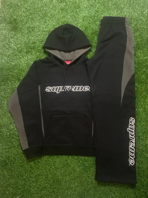 Supreme Hooded Sweatshirt and Sweatpant Set Black size small