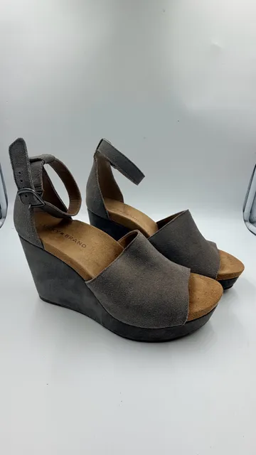 Lucky Brand LK-Yemisa Wedge Sandals Size 8.5M Gray Suede Ankle Strap