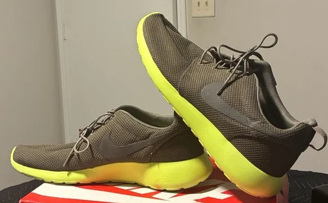 Nike Roshe Run Olive Volt Green Sneakers