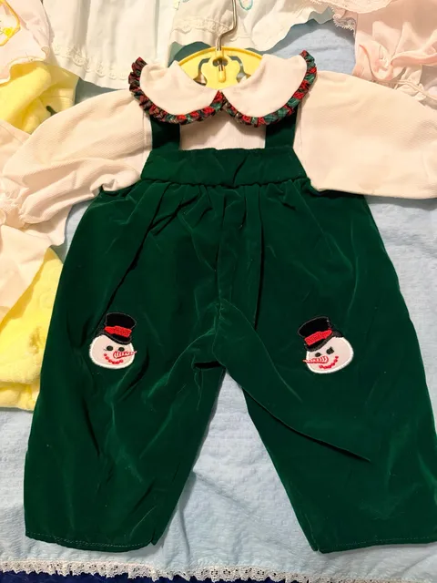Unbranded Baby Doll Christmas Green Velvet Overalls Blouse Set