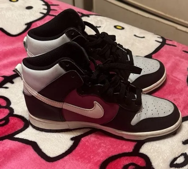 Nike Dunk High Sneakers