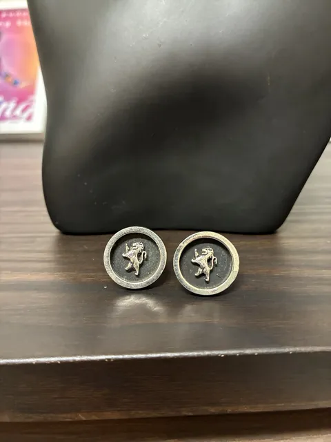 Vintage Lion Rampant Silver Tone Cufflinks Round Crest