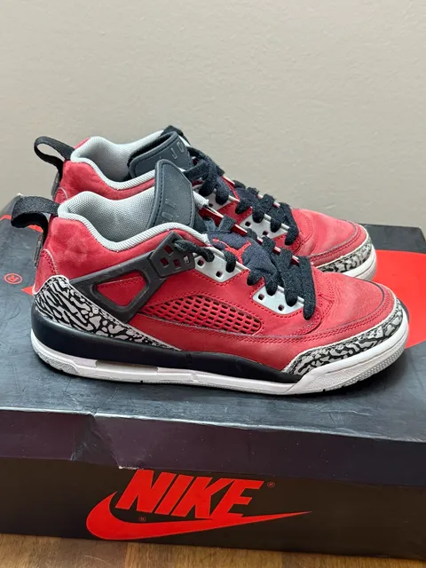 5Y Jordan Spizike Low Toro Gym Red Black Wolf Grey Shoes