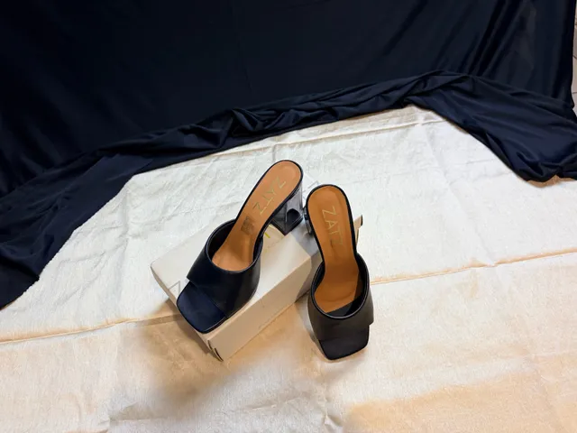 Zatz Black Heels Sandals