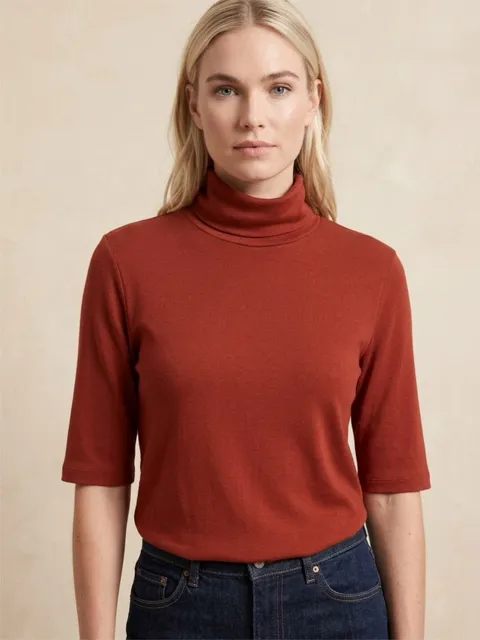 OLIVACEOUS Women's Mia Fitted Ribbed Crop Long Sleeve Top In Midnight Blue