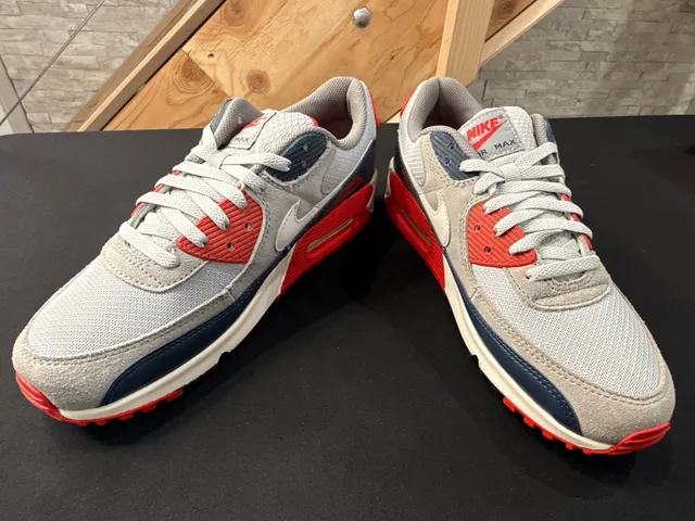 Nike Air Max 90 Size 10 Lt Smoke Grey Phantom USA Navy Red Sneakers