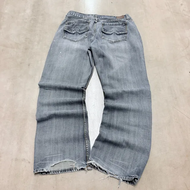 Urban Pipeline Relaxed Bootcut Jeans 36x34 Gray Distressed Denim