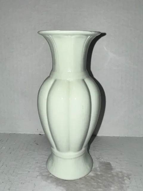 Vintage Ivory Cream Pottery Vase Fluted Pedestal Art Deco Style 7” Unmarked