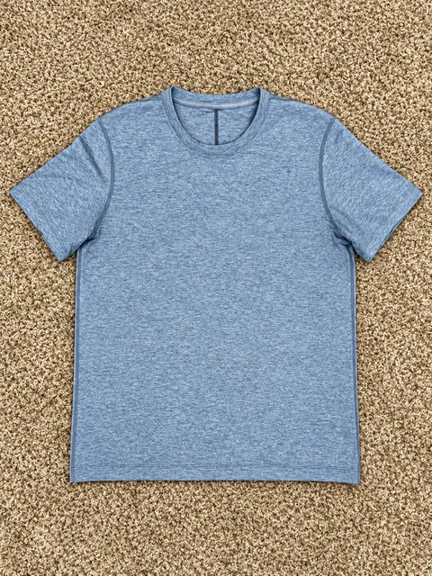 Lululemon Men’s Soft Jersey Short Sleeve Shirt Light Blue Heather, Size L