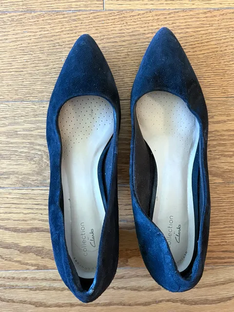 Clarks Shondrah Ruby Black Suede Block Heel Pumps Size 8