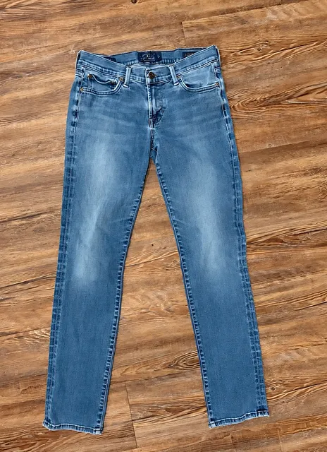 Lucky Brand Sweet Straight Jeans Size 4/27 R Blue Denim