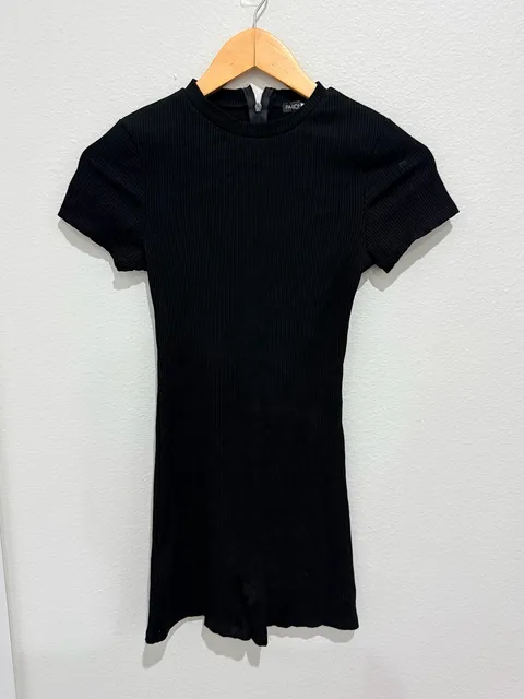 Fashion Nova Black Ribbed Romper Size S