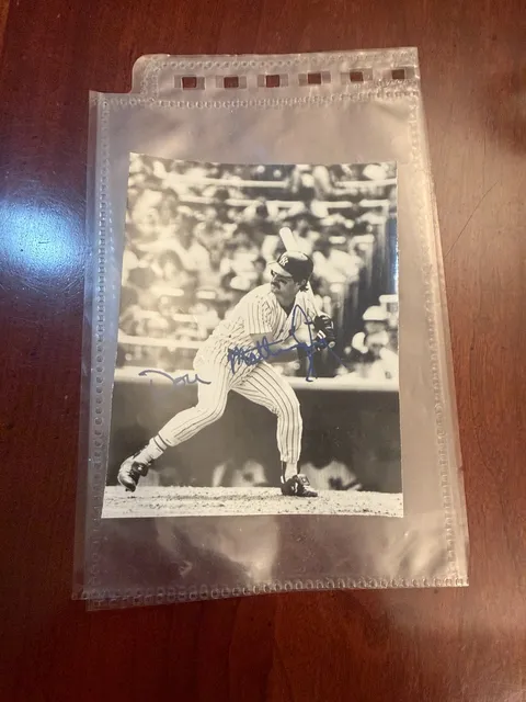 Don Mattingly Autographed Vintage Photo New York Yankees